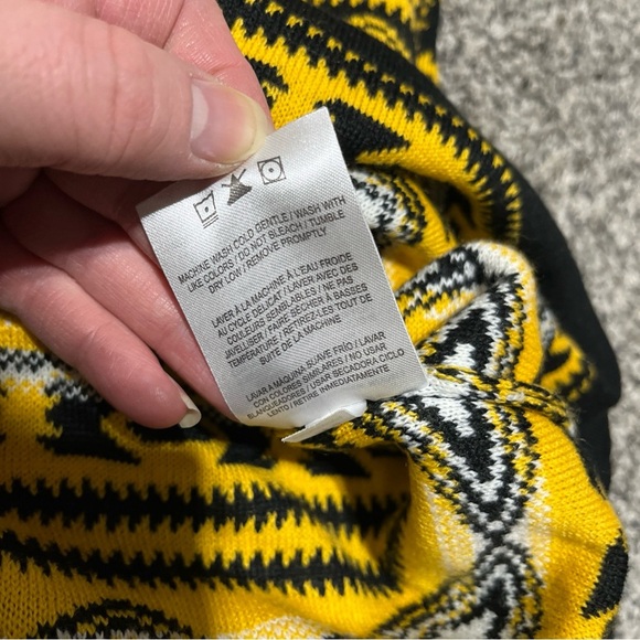 Pittsburgh Steelers Sweater Vest Mens Size M NFL Ugly Aztec Logo Christmas - Picture 7 of 8